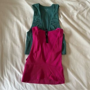 BUNDLE!! 2 Out From Under Hailey Seamless Plunge Bra Tops!